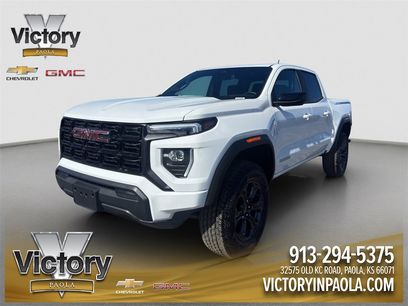 Used 2025 GMC Canyon Elevation