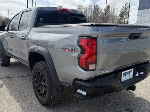 Used 2024 Chevrolet Colorado Trail Boss w/ Technology Package image 3