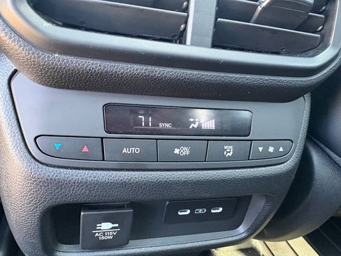 Certified 2025 Honda Pilot TrailSport image 29