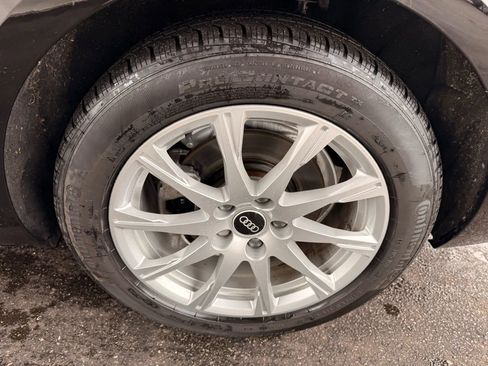 Used 2021 Audi A4 2.0T Premium w/ Convenience Package image 46