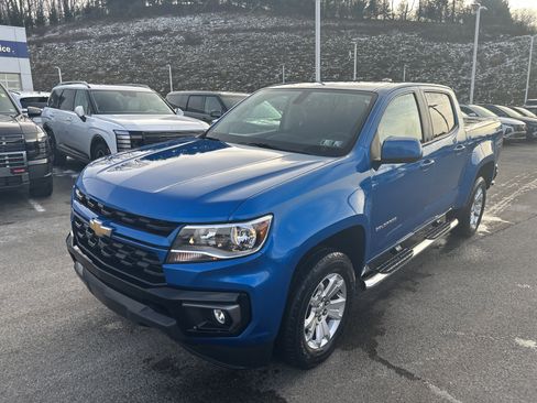 Used 2022 Chevrolet Colorado LT w/ LT Convenience Package image 17