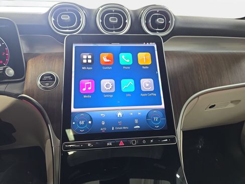 Certified 2025 Mercedes-Benz GLC 300 image 20