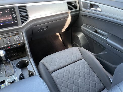 Used 2018 Volkswagen Atlas Launch Edition image 21