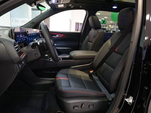 New 2026 Chevrolet Traverse RS w/ LPO, Floor Liner Package image 10