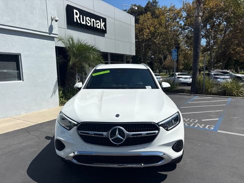 Used 2025 Mercedes-Benz GLC 350e 4MATIC image 2