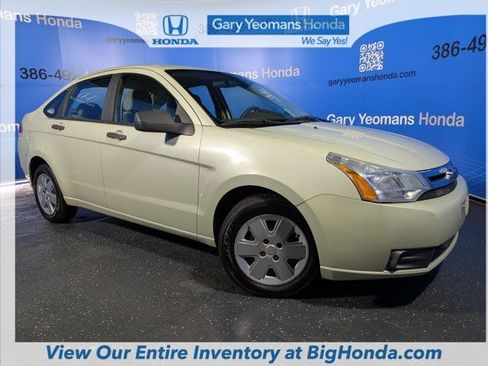 Used 2010 Ford Focus S FWD image 2
