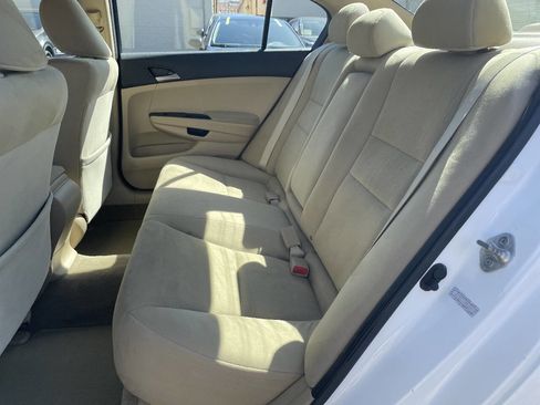 Used 2012 Honda Accord LX image 9