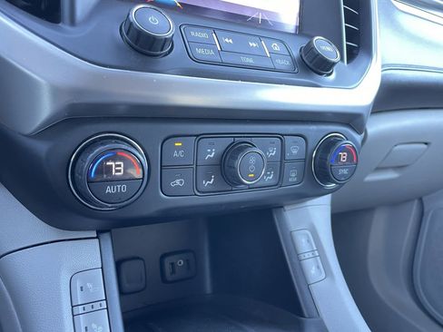 Used 2017 GMC Acadia SLT image 30