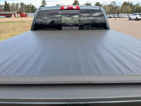 Used 2018 GMC Sierra 1500 SLT AWD/4WD image 8