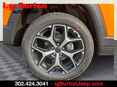 New 2026 Jeep Compass Limited image 5