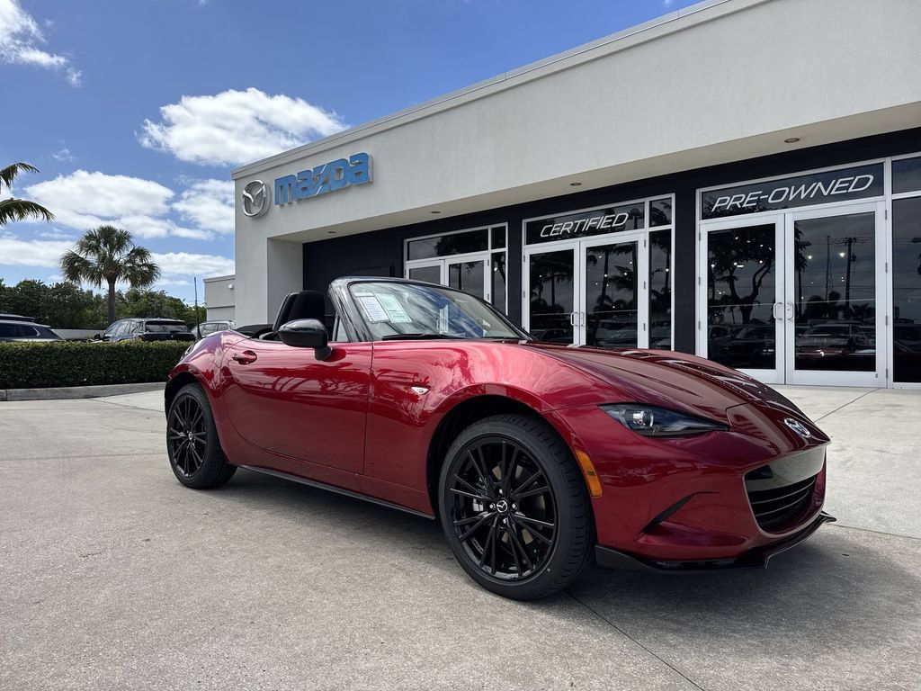New 2026 MAZDA MX-5 Miata Club w/ Interior Package RWD image 22