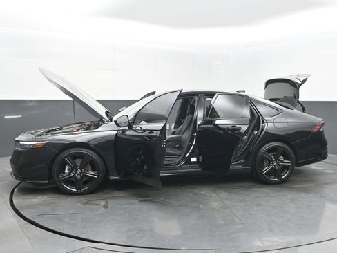 Used 2023 Honda Accord Sport image 41
