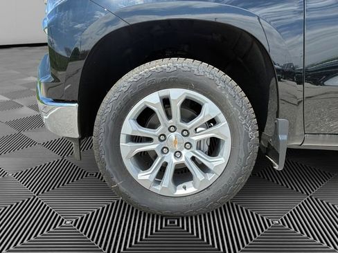New 2026 Chevrolet Silverado 1500 LTZ w/ LTZ Premium Package AWD/4WD image 9