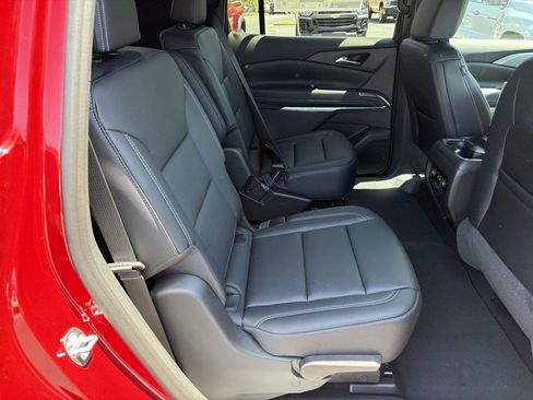 New 2026 Chevrolet Traverse LT image 15