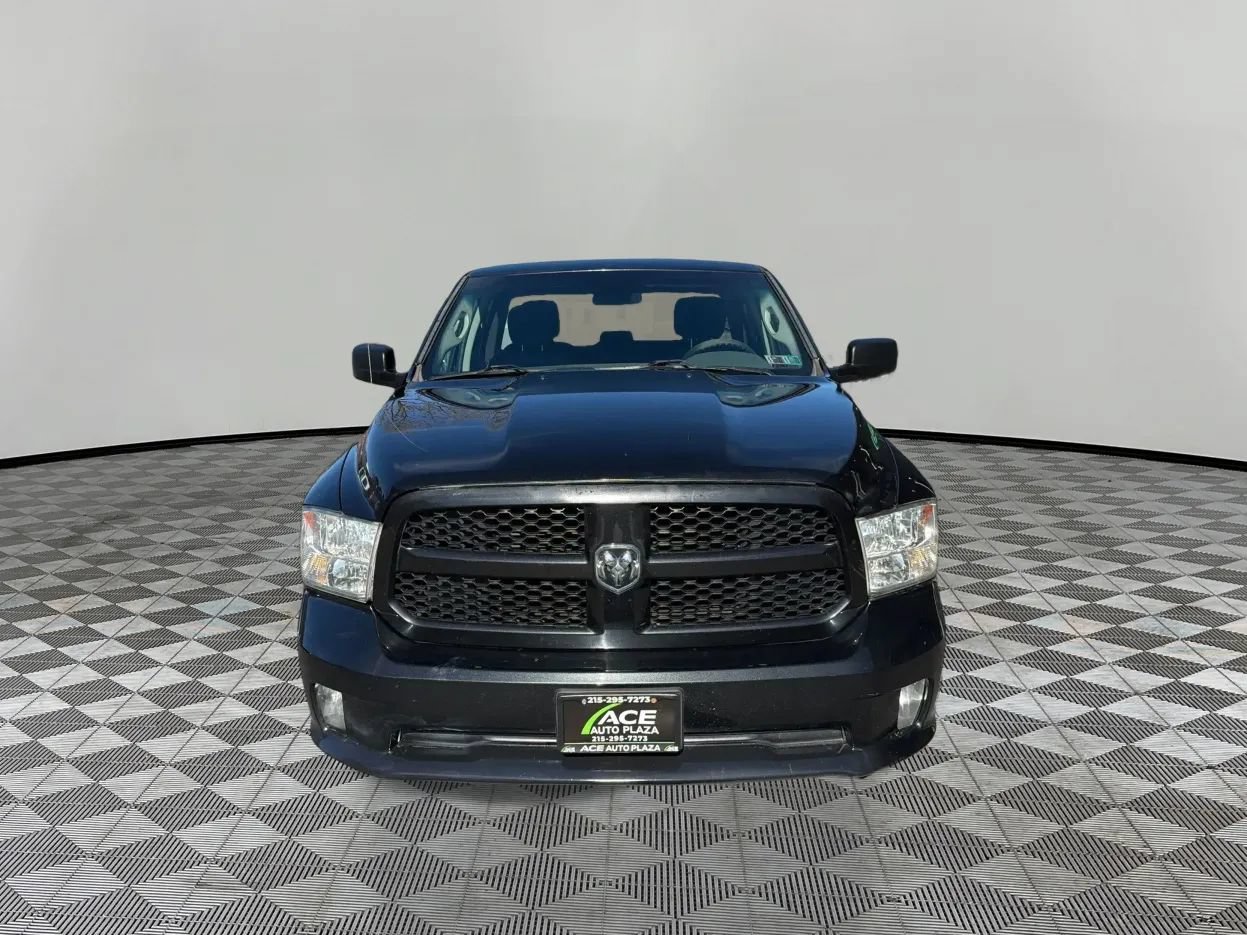 Used 2017 RAM 1500 Express w/ Express Value Package AWD/4WD image 3