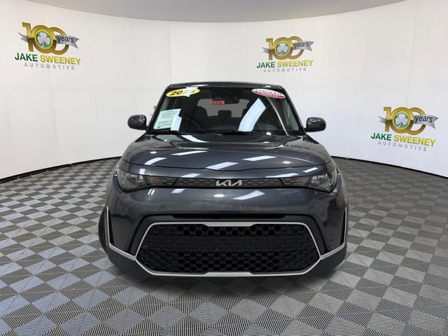 Certified 2025 Kia Soul LX w/ LX Technology Package FWD image 3