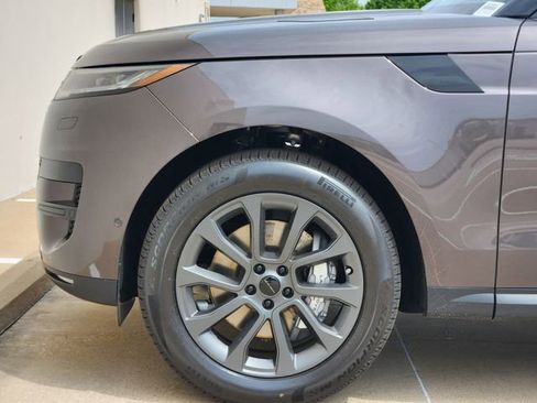 New 2026 Land Rover Range Rover Sport SE image 6