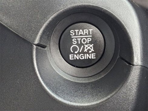 Used 2021 Jeep Compass Latitude w/ Sun and Sound Group image 24