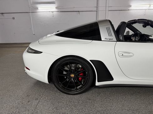 Used 2014 Porsche 911 Targa 4S AWD/4WD image 7