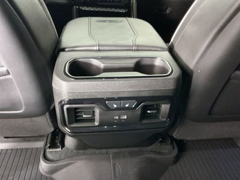 Used 2025 GMC Sierra 2500 AT4X w/ AT4X AEV Edition image 29