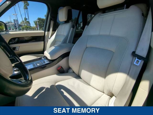 Used 2020 Land Rover Range Rover HSE AWD/4WD image 18