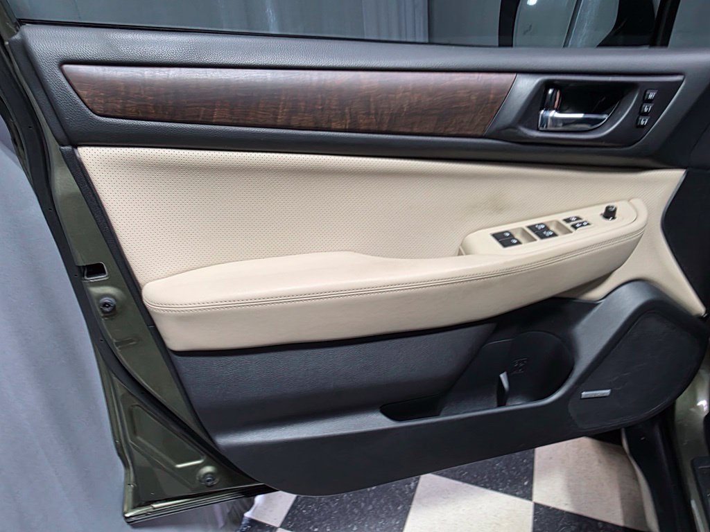 Used 2017 Subaru Outback 2.5i Limited AWD/4WD image 7