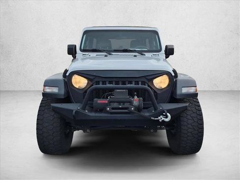 Used 2018 Jeep Wrangler Unlimited Sport S AWD/4WD image 2