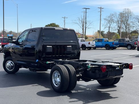 New 2026 RAM 3500 Tradesman w/ Chrome Appearance Group A AWD/4WD image 7