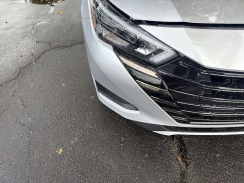 New 2025 Nissan Versa SR image 10