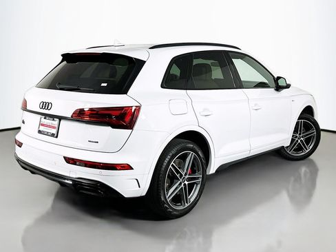 Used 2024 Audi Q5 e Premium Plus w/ Premium Plus Package AWD/4WD image 14