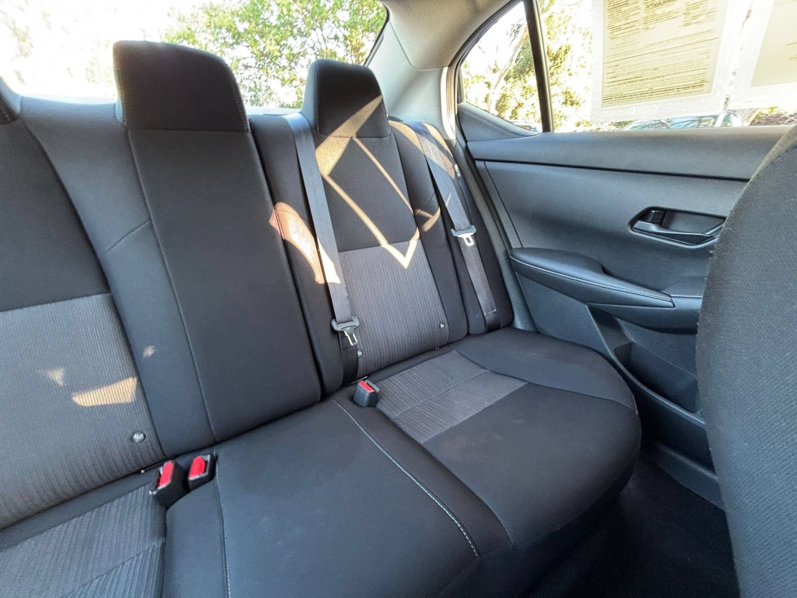 Used 2025 Nissan Sentra SV FWD image 34