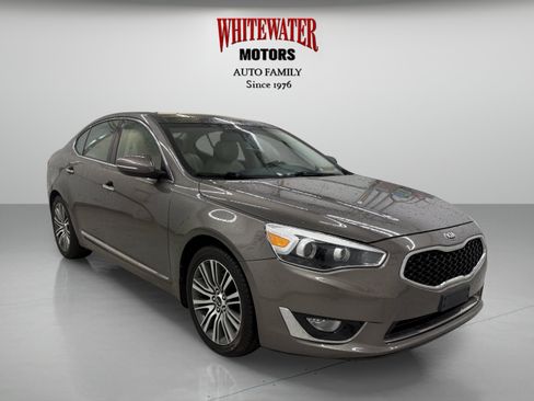 Used 2014 Kia Cadenza Premium w/ Luxury Package FWD image 5