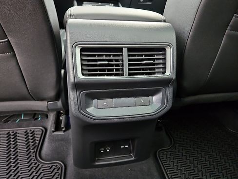 New 2026 Volkswagen Atlas Cross Sport SEL image 9