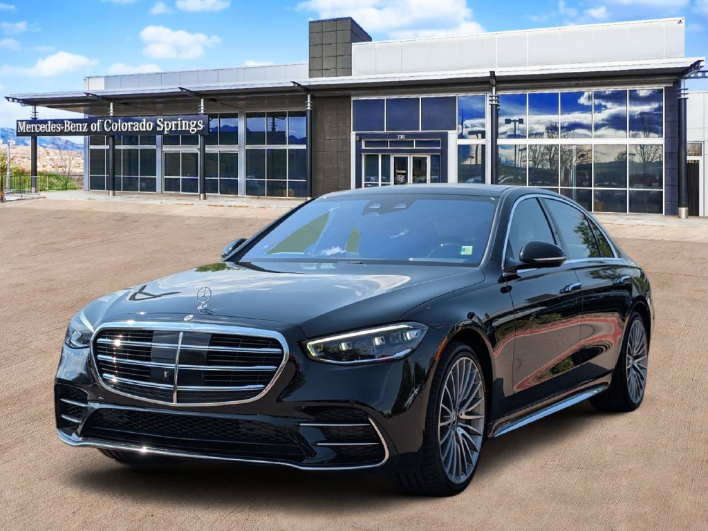 Used 2024 Mercedes-Benz S 580 4MATIC Sedan image 3