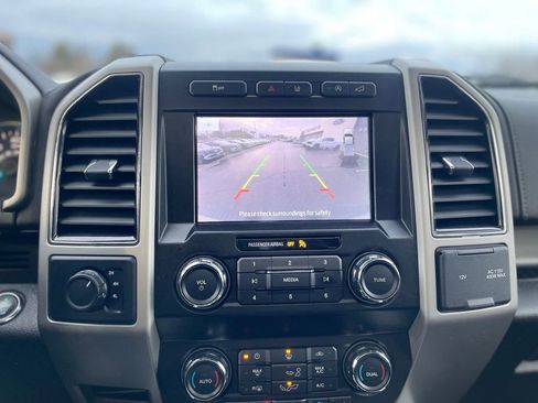 Used 2020 Ford F150 Lariat image 16