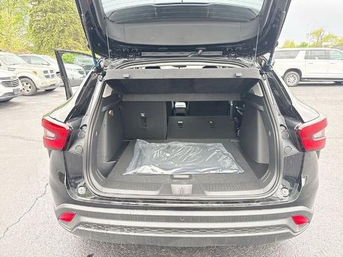 New 2026 Chevrolet Trax LT w/ Driver Confidence Package FWD image 24