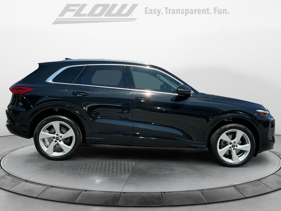 Certified 2025 Audi Q5 Premium w/ Premium Plus AWD/4WD image 10