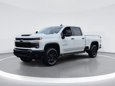 Used 2024 Chevrolet Silverado 2500 Custom w/ Custom Value Package AWD/4WD image 1