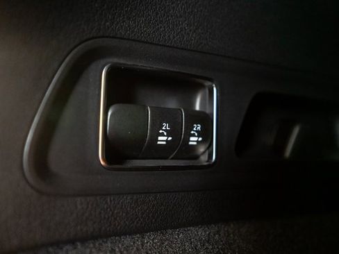 New 2025 Mercedes-Benz GLS 450 GLS 450 image 39