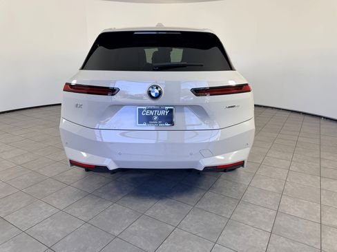 New 2026 BMW iX xDrive45 w/ Premium Package image 10