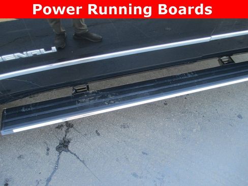 Used 2018 GMC Yukon Denali w/ Denali Ultimate Package image 14