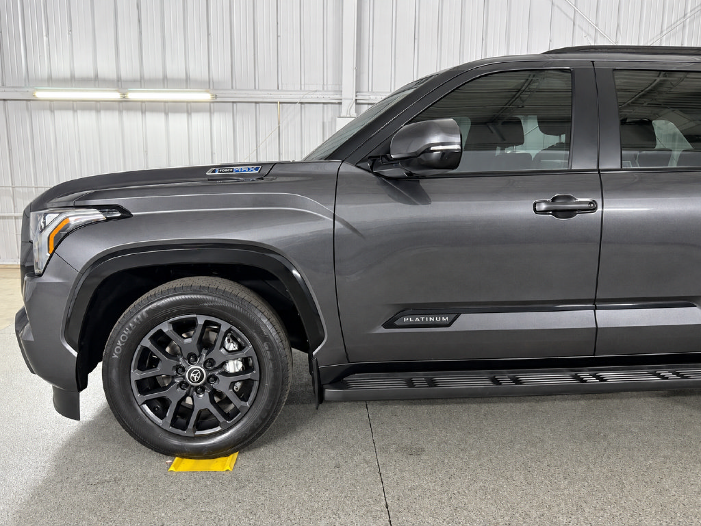 Used 2024 Toyota Sequoia Platinum AWD/4WD image 16
