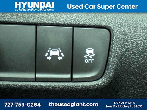 Certified 2021 Hyundai Kona SE FWD image 24
