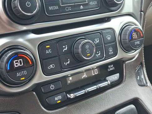 Used 2020 Chevrolet Tahoe LT AWD/4WD image 15