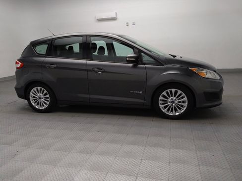 Used 2017 Ford C-MAX SE image 11