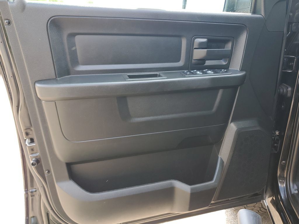 Used 2019 RAM 1500 Tradesman w/ SXT Plus Group AWD/4WD image 11