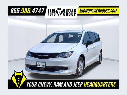 New 2027 Chrysler Pacifica LX