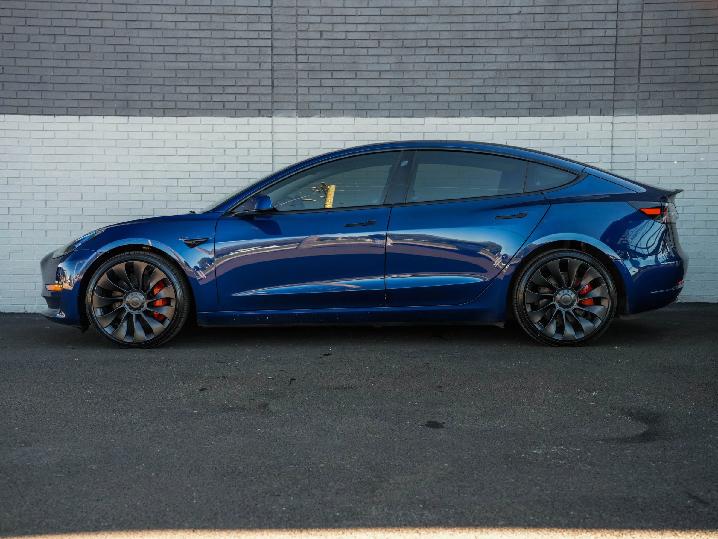 Used 2022 Tesla Model 3 Performance AWD/4WD image 8