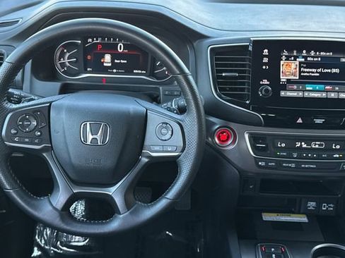 Certified 2023 Honda Passport EX-L image 18