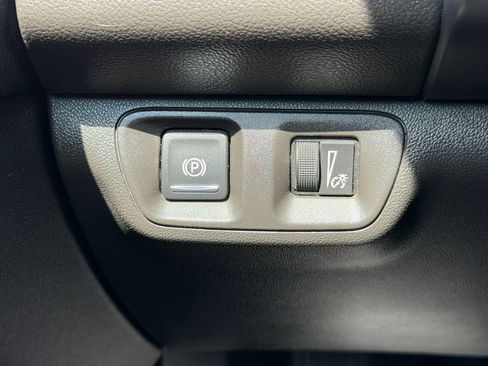 Used 2018 GMC Acadia Denali w/ Technology Package AWD/4WD image 13
